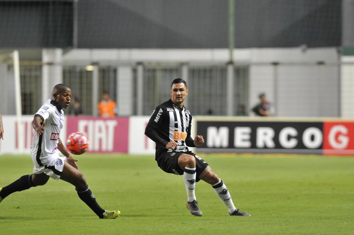 Em noite chuvosa no Independncia, reservas do Atltico batem o Tupi por 2 a 0