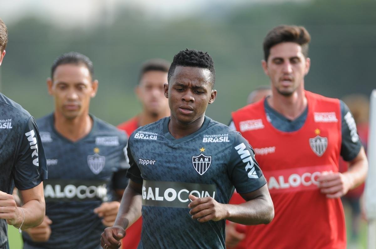 Veja imagens do primeiro dia de trabalho do Atltico no ano