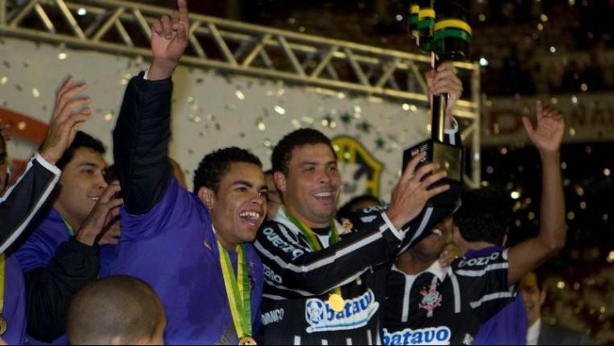 O Corinthians foi à final da Copa do Brasil seis vezes, nos anos de 1995, 2001, 2002, 2008, 2009 e 2018. O clube levantou a taça em 1995, sobre o Grêmio; em 2002, sobre o Brasiliense; e em 2009, sobre o Internacional.