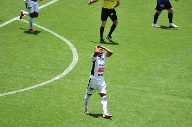 Cruzeiro x Athletic: veja fotos do jogo no Independncia