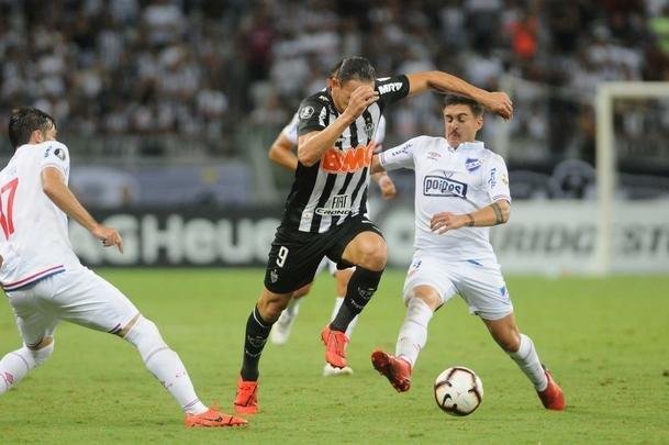Fotos do primeiro tempo do duelo entre Atltico e Nacional do Uruguai, no Mineiro, pelo Grupo E da Copa Libertadores