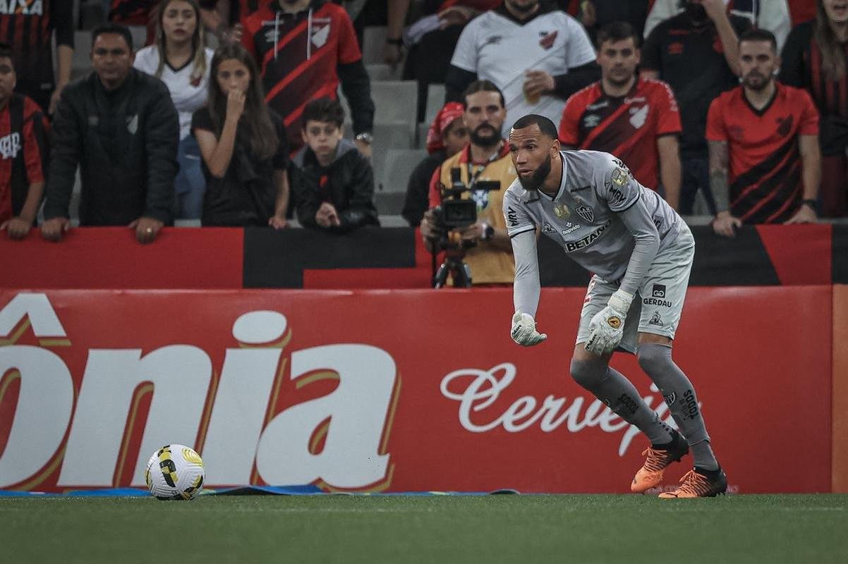 Neste domingo (17), o Atlético enfrentou, em Curitiba, o Athletico-PR pela 2ª rodada da Série A do Campeonato Brasileiro. A partida foi realizada na Arena da Baixada.