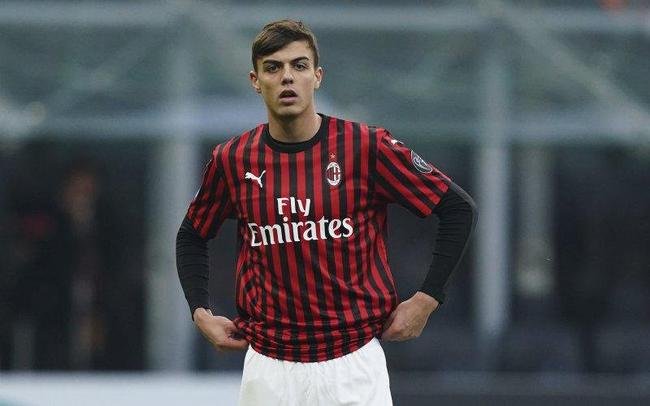 Filho de Paolo Maldini, Daniel  jogador do profissional do Milan