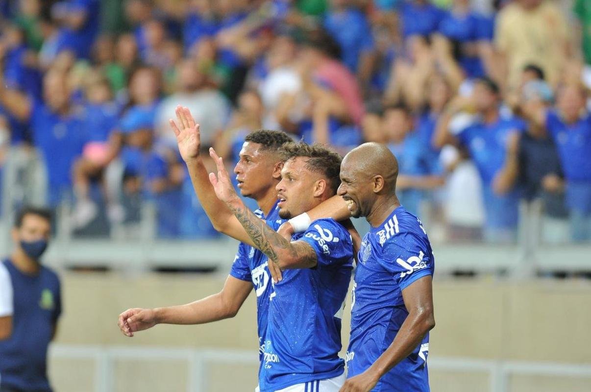 Cruzeiro estreia novo uniforme neste domingo, contra o Pouso Alegre