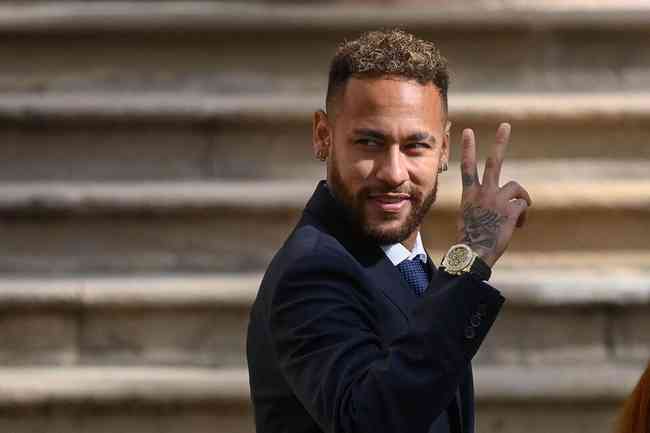 Neymar estava sendo acusado de corrupo e fraude na transferncia do Santos para o Barcelona
