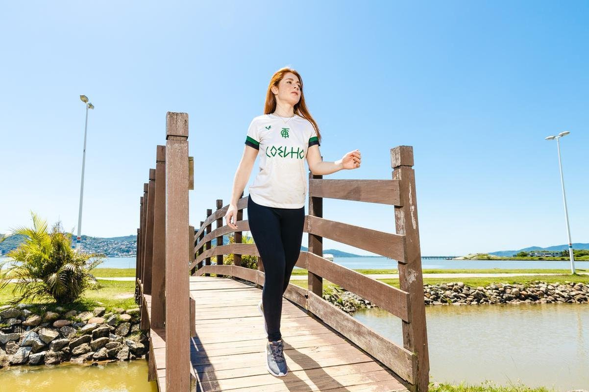 Amrica divulgou nesta quarta-feira um novo uniforme pr-jogo para esta temporada