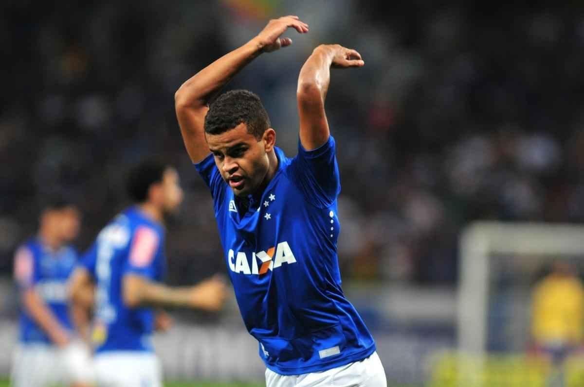 Imagens do jogo entre Cruzeiro e Grmio, pela 8 rodada do Campeonato Brasileiro, no Mineiro