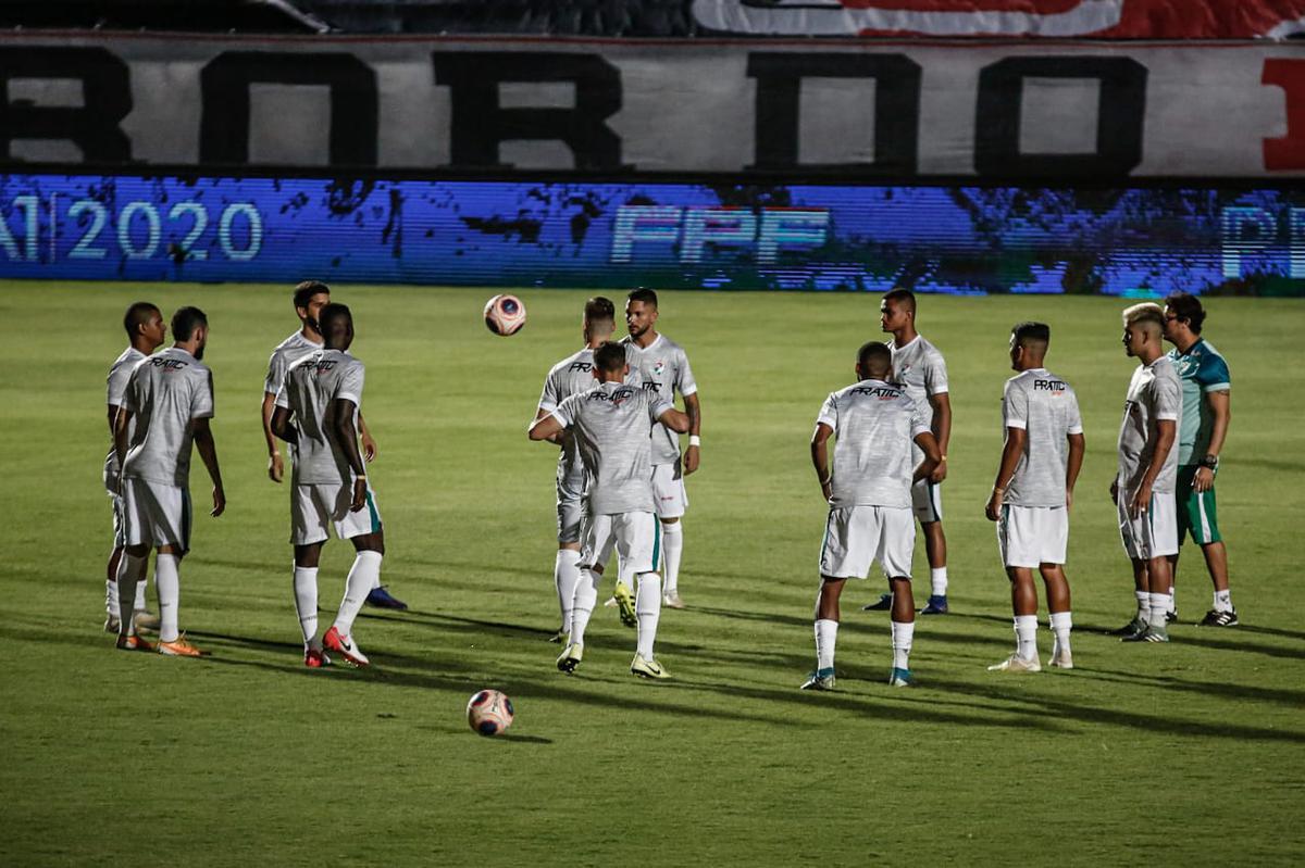 Sem torcida, devido ao protocolo de segurança contra a pandemia de Covid-19, o estádio do Arruda recebeu Santa Cruz e Salgueiro na decisão do 106º Campeonato Pernambucano, em 2020.