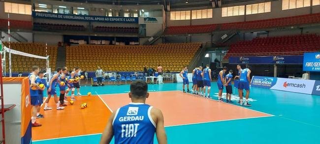 Minas fecha a preparao para a deciso da Superliga Masculina contra o Cruzeiro