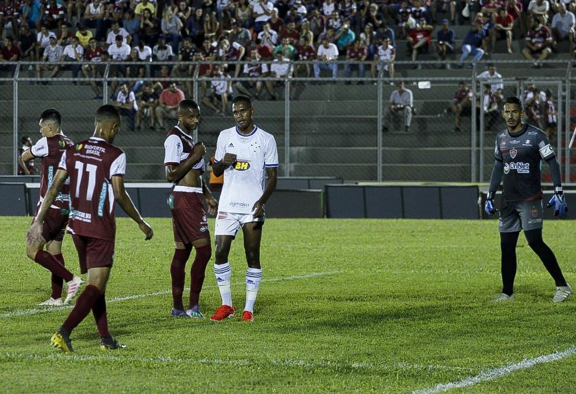 Cruzeiro buscou empate no fim da partida contra o Patrocinense 