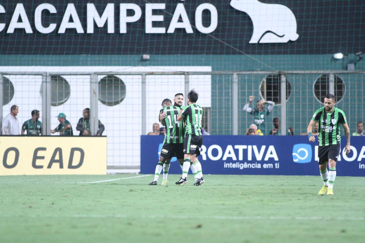 Equipes se enfrentaram no Independncia, em Belo Horizonte, pela volta da semifinal do Campeonato Mineiro
