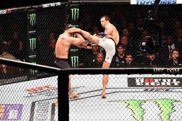 Fotos da batalha entre Luke Rockhold e Chris Weidman