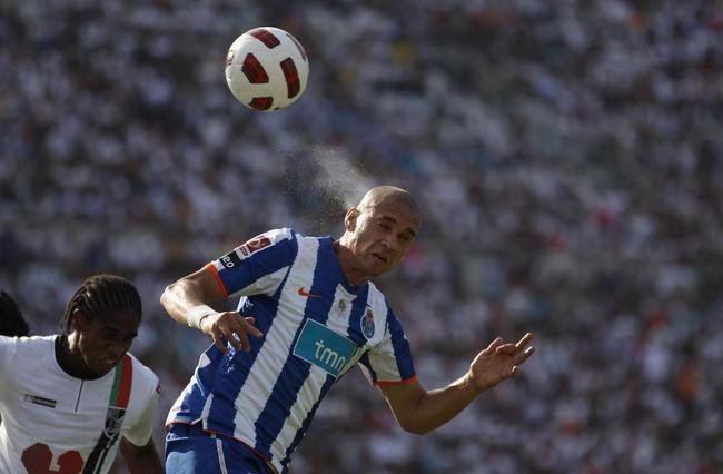 Maicon defendeu o Porto de 2009 a 2016