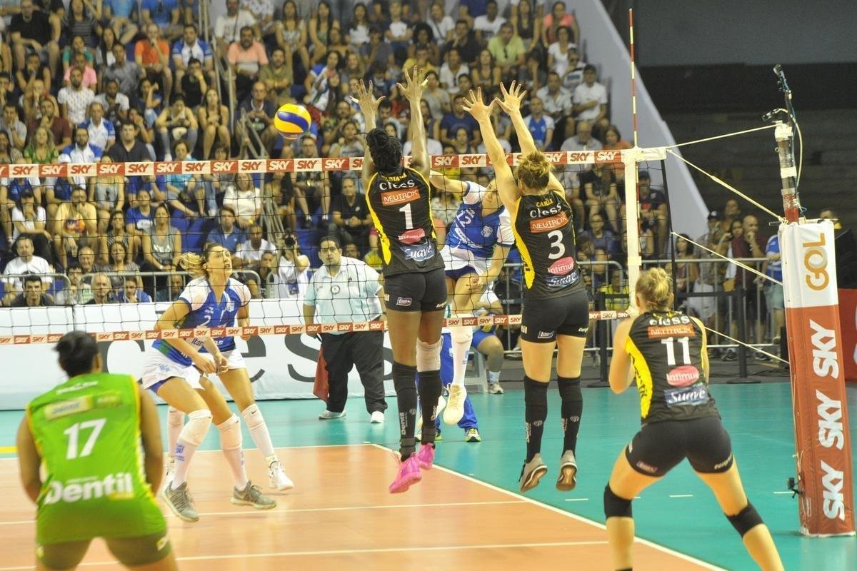 Minas x Praia: veja fotos da primeira partida da final