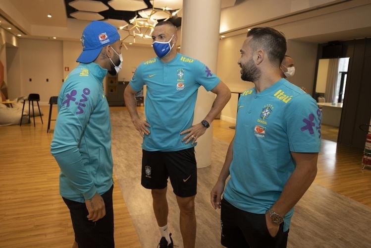 Los jugadores se presentan 