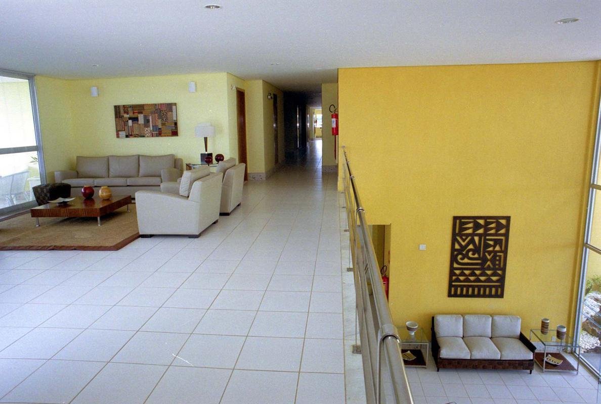 Fotos da Toca da Raposa II em 2003, um ano aps sua inaugurao, perodo em que era referncia no Brasil em centros de treinamento