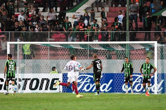 Fotos do jogo entre Amrica e Tolima, no Independncia, em Belo Horizonte, pela terceira rodada do Grupo D da Copa Libertadores 2022