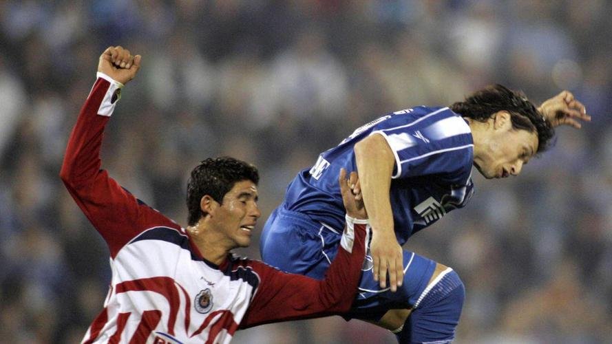 Quartas de final de 2006: Chivas-MEX 0 x 0 Vlez Sarsfield-ARG (Chivas se classificou fora de casa com vitria por 2 a 1).