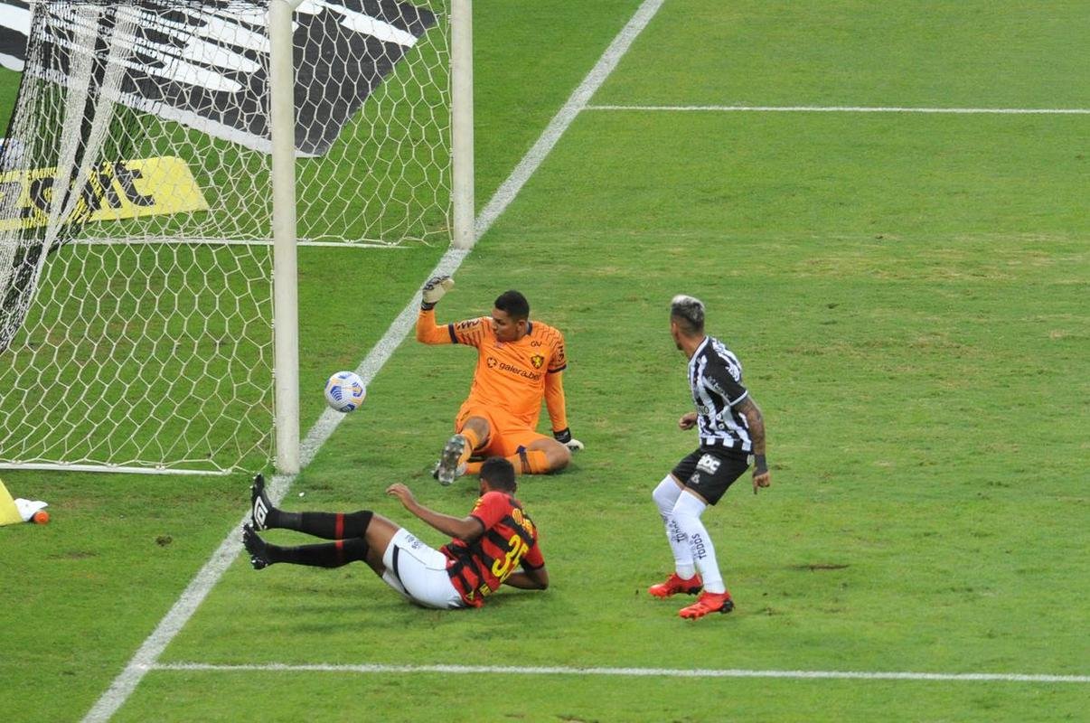 Fotos do jogo entre Atltico e Sport, no Mineiro, em Belo Horizonte, pela 21 rodada da Srie A do Brasileiro de 2021