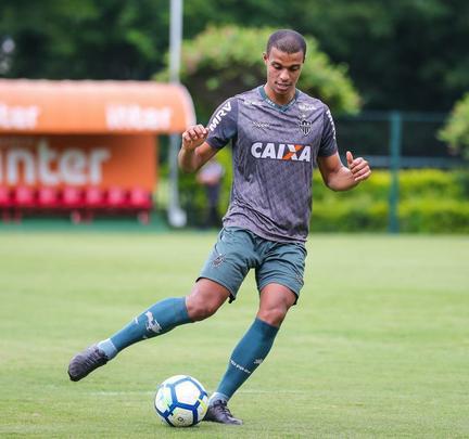Lucas Cândido - contrato do volante vai até dezembro de 2019