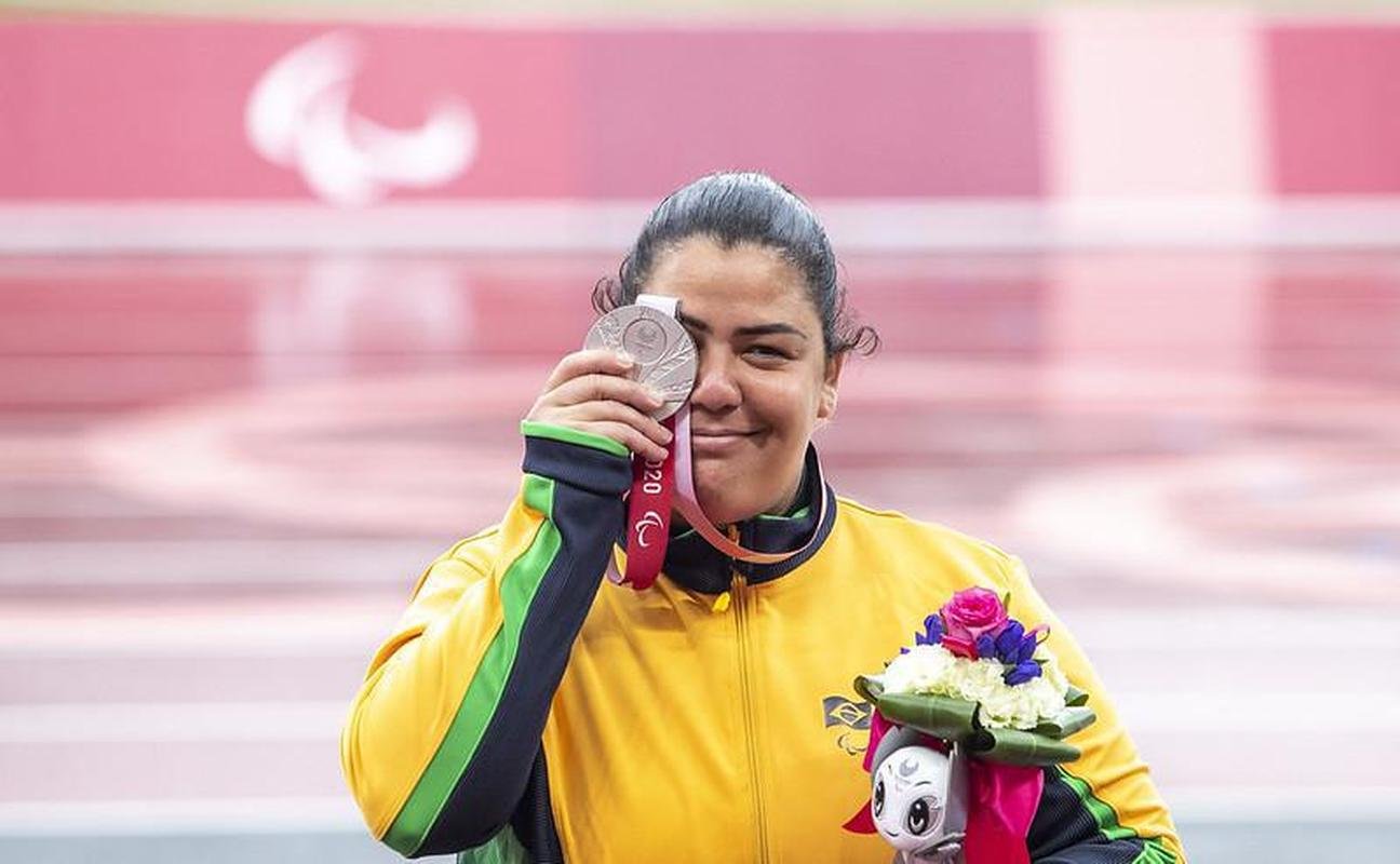Marivana Silva levou a prata no arremesso de peso feminino da classe F35, no atletismo 