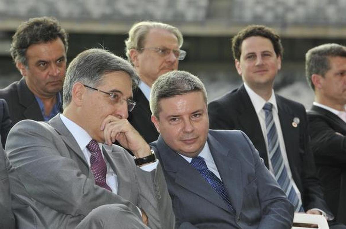 Com presena de personalidades, Mineiro reabre portas