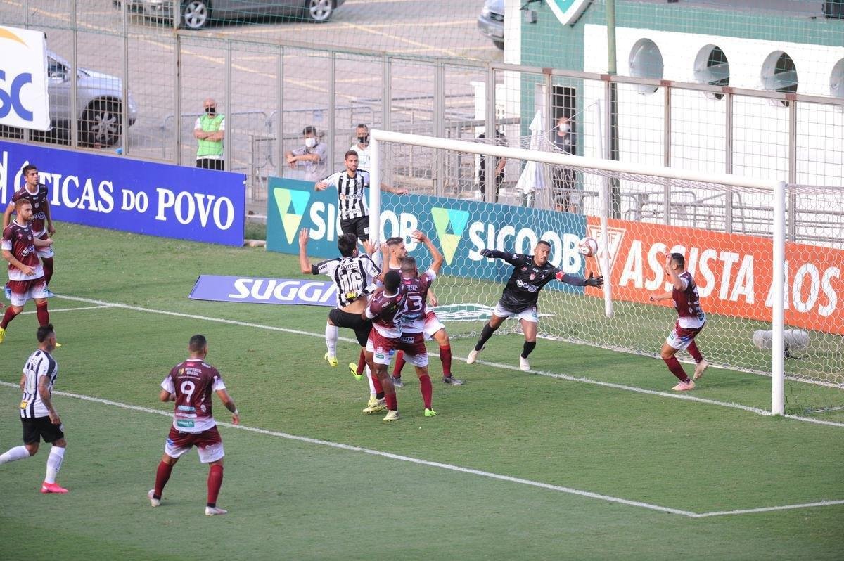 Fotos da vitria do Atltico sobre o Patrocinense, por 3 a 1, no Independncia, em Belo Horizonte, pela quarta rodada do Campeonato Mineiro. Mando foi do clube do interior, que no pde realizar a partida em Patrocnio devido ao elevado nmero de casos de COVID-19 na cidade.