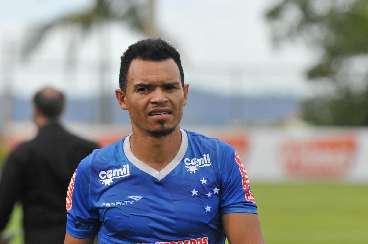 O ex-lateral-direito Cear (Podemos), do Cruzeiro, no conseguiu se eleger deputado federal por Minas Gerais. Recebeu 6.566 votos.
