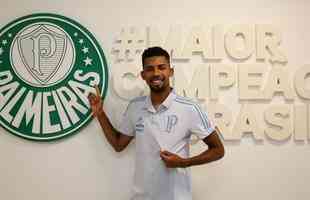 O Palmeiras anunciou a contratao do volante Matheus Fernandes