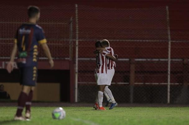 Timbu venceu a equipe paranaense fora de casa com gols de Jean Carlos e Matheus Carvalho