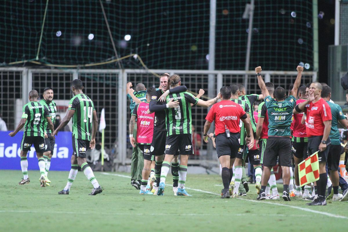 Equipes se enfrentaram no Independncia, em Belo Horizonte, pela volta da semifinal do Campeonato Mineiro