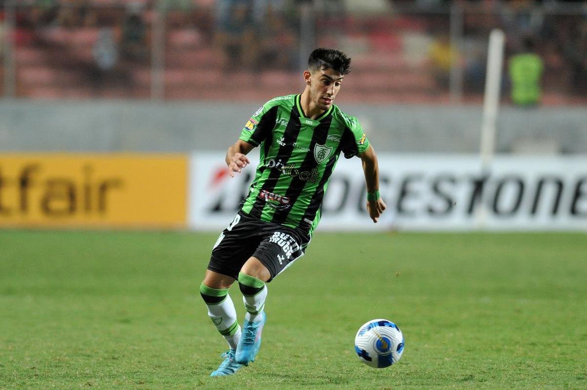 Fotos do jogo entre Amrica e Guaran do Paraguai, no Independncia, em BH, pela segunda fase da Copa Libertadores