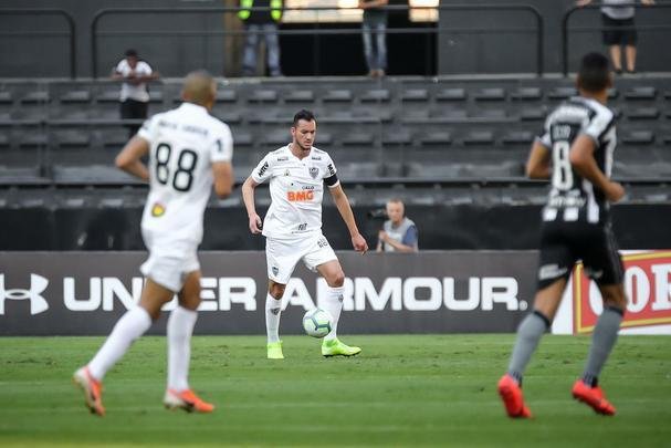Fotos da vitória do Botafogo sobre o Atlético, por 2 a 1, no Engenhão, pela 18ª rodada do Brasileiro