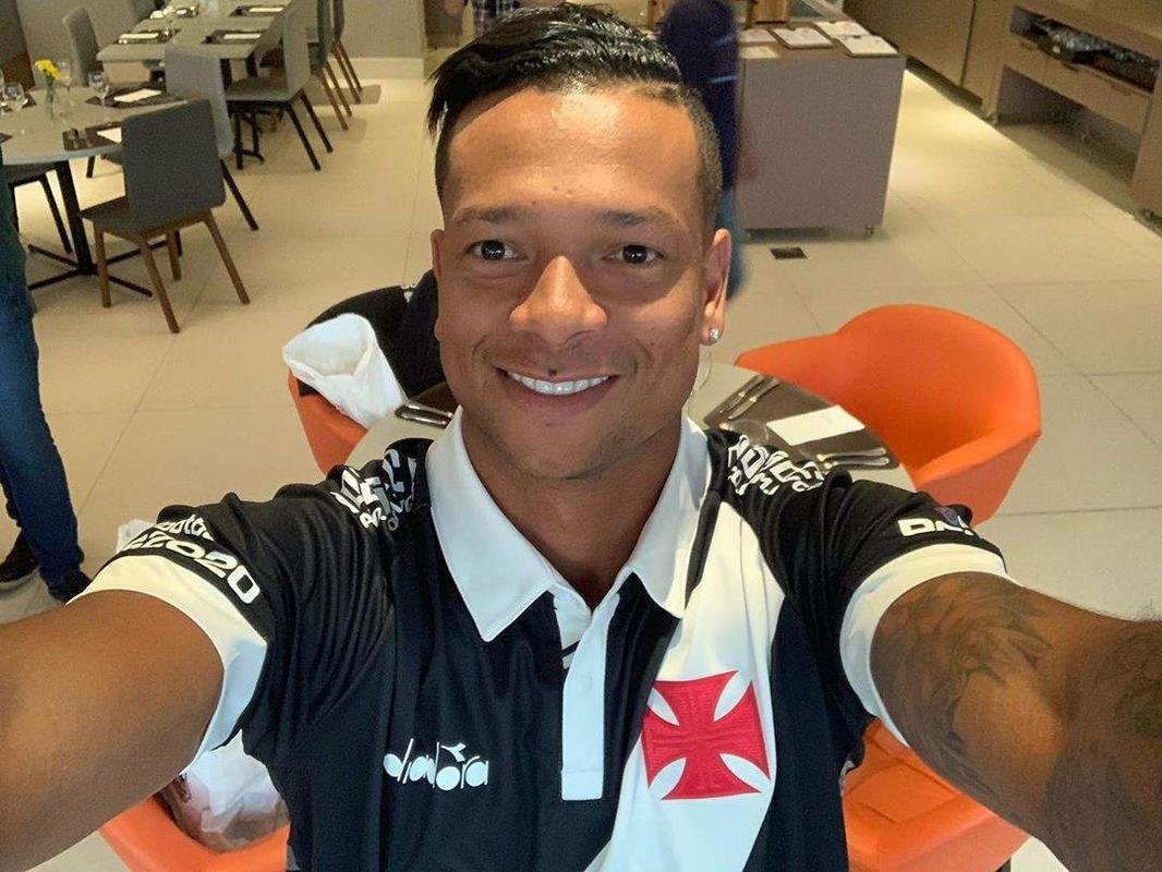 Fredy Guarin, meia, 34 anos, seu ltimo clube foi o Vasco