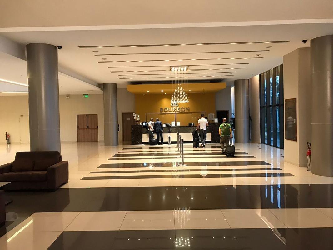 Delegao do Amrica est hospedada no Hotel Bourbon para jogo contra o Guaran