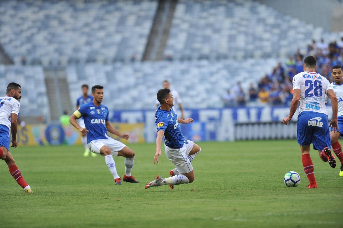 Cruzeiro e Bahia duelam em partida vlida pela 19 rodada do Campeonato Brasileiro