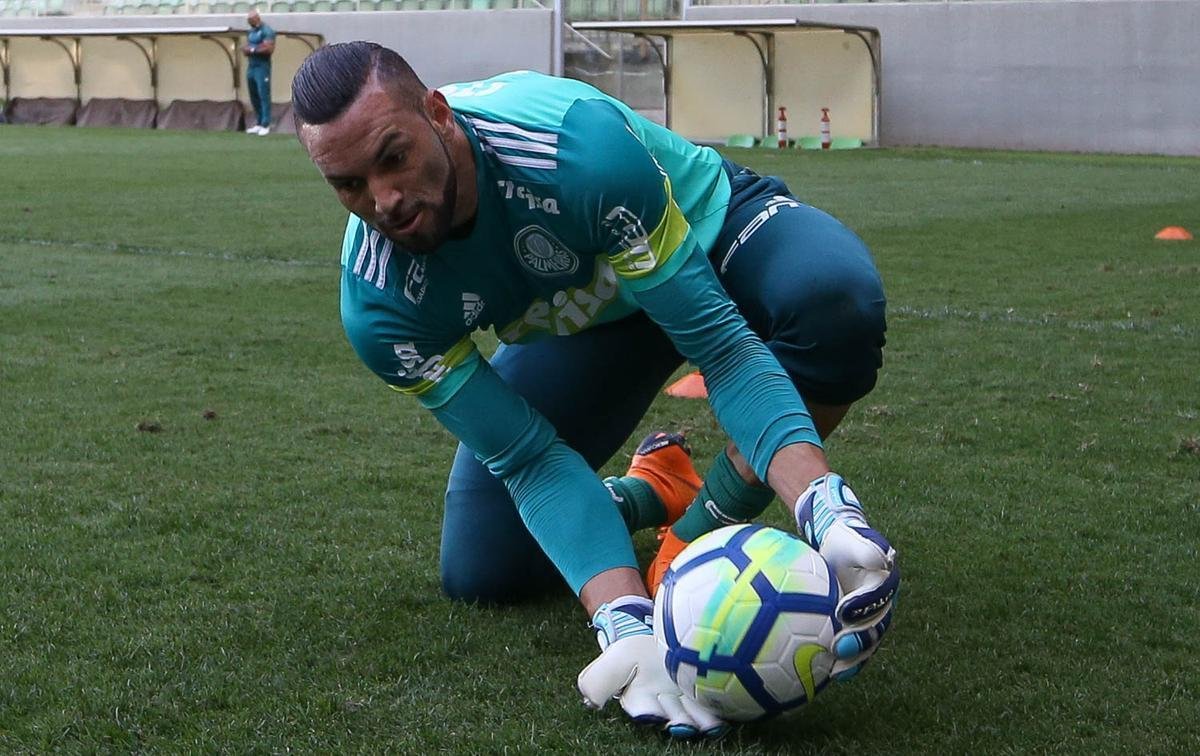 Felipo comandou treino do Palmeiras no Independncia visando ao jogo de quarta, s 21h45, no Mineiro, contra o Cruzeiro, pela semifinal da Copa do Brasil. Time precisa vencer para ir  deciso