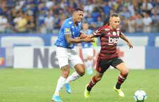 Cruzeiro e Flamengo se enfrentaram pela 20 rodada do Campeonato Brasileiro