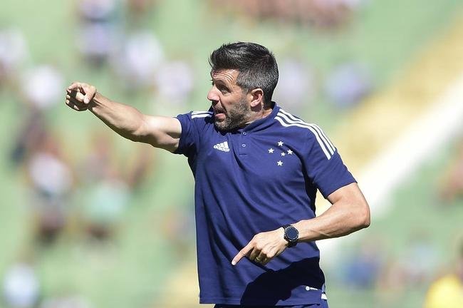 Fotos da derrota do Cruzeiro para o Guarani, por 1 a 0, no Brinco de Ouro, em Campinas, pela 17 rodada da Srie B