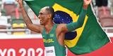 Alisson dos Santos conquistou bronze nos 400m com barreira em Tquio; veja a festa do Piu, o Malvado