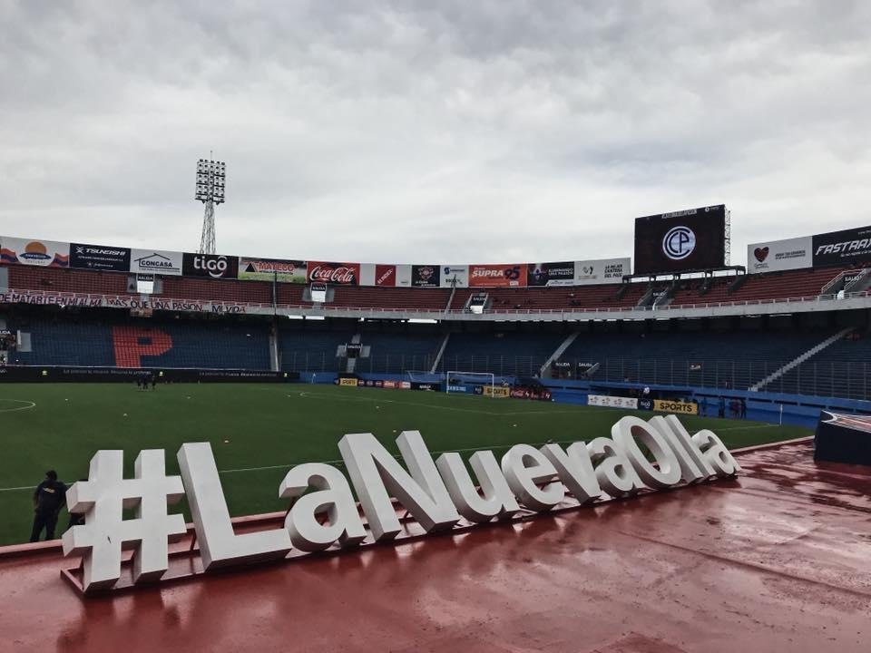 Estdio General Pablo Rojas, 'La Nueva Olla Azulgrana', palco de Cerro Porteo x Atltico