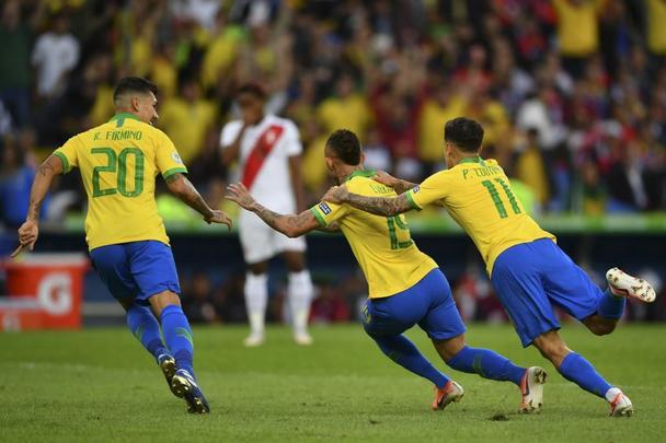 Fotos da decisão da Copa América entre Brasil e Peru, no Maracanã