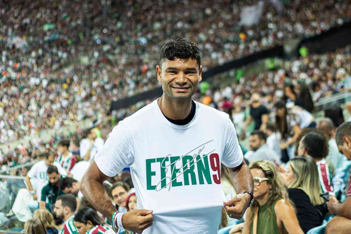 Atacante Fred fez última partida como jogador profissional na vitória do Fluminense sobre o Ceará, no Maracanã, pelo Campeonato Brasileiro 