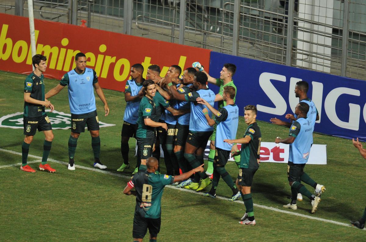 Fotos do jogo deste sbado entre Amrica e Coimbra, no Independncia, pelo Campeonato Mineiro