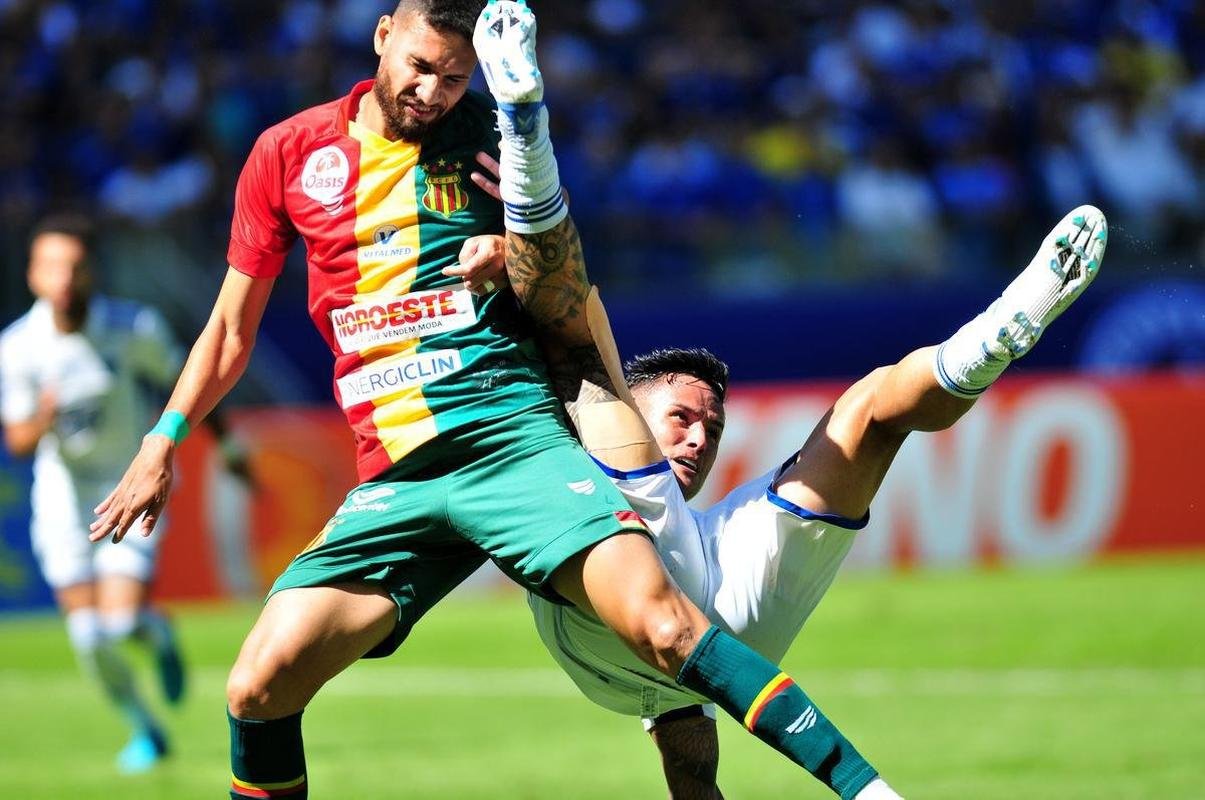Veja fotos do jogo Cruzeiro x Sampaio Corra, no Mineiro