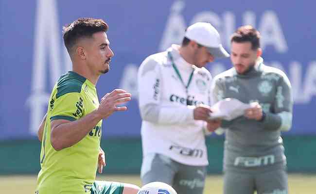 Palmeiras treina 'reforado', e Abel far mudanas para enfrentar o Bahia