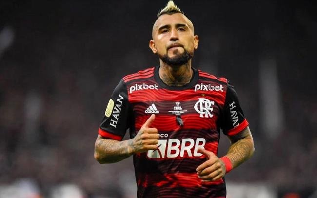  Vidal (Flamengo): Chile - 2010 e 2014