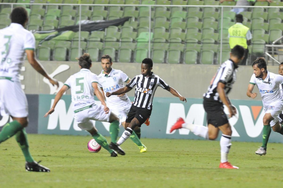 Imagens do clssico de ida da semifinal do Mineiro, entre Atltico e Amrica, no Independncia
