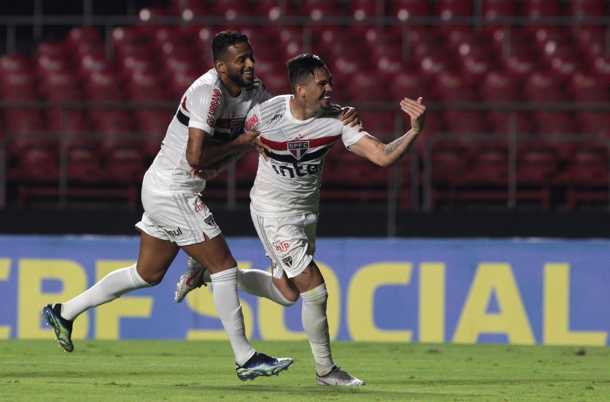 #1 - São Paulo: 1169 pontos em 704 jogos (327 vitórias, 188 empates e 189 derrotas). Títulos: 2006, 2007 e 2008