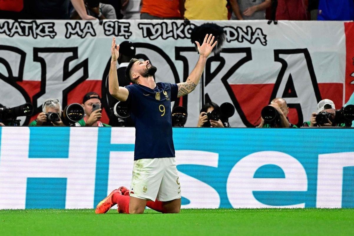 Lances da partida entre Frana e Polnia, pelas oitavas de final da Copa do Mundo.